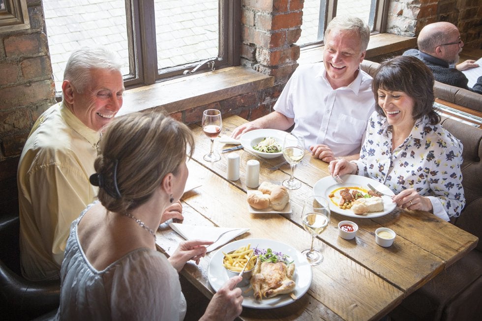 senior-couples-out-for-lunch